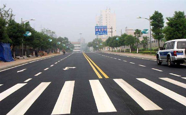 泽普标线涂料在泽普环氧地坪项目中的选择与应用